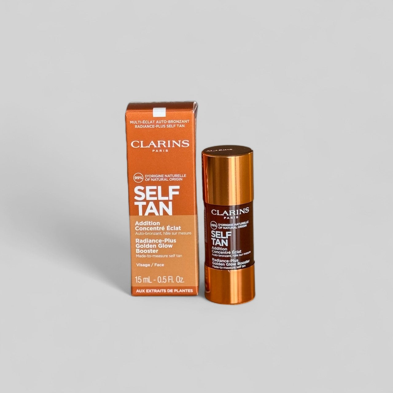 Clarins Radiance Plus Golden Glow Booster -kasvot (ruskea ilman aurinkoa)